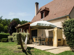 Holiday Home in Castelnaud la Chapelle with Swimming Pool
